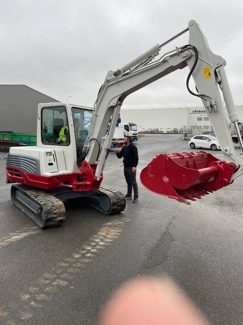 MINI PELLE TAKEUCHI TB 250